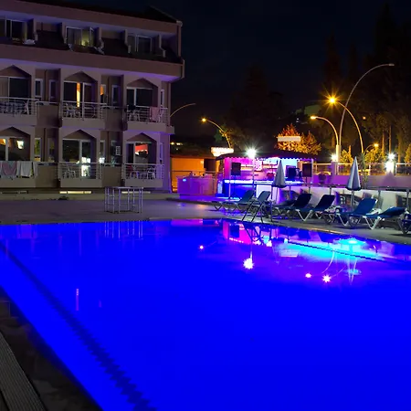 Hotel Club Ares 3*