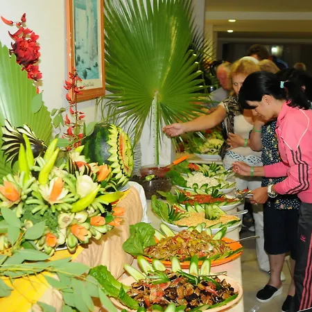 Club Ares Hotel 3*