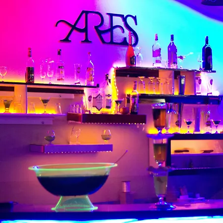 Club Ares 3*