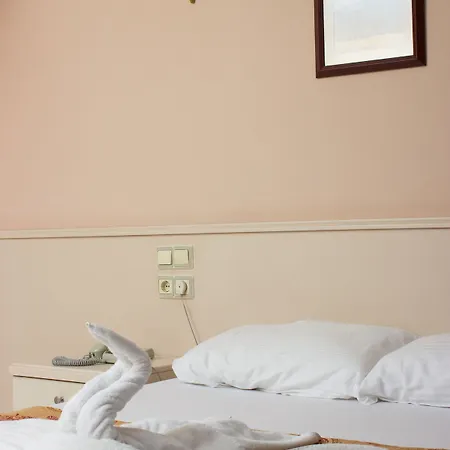 Club Ares Hotel