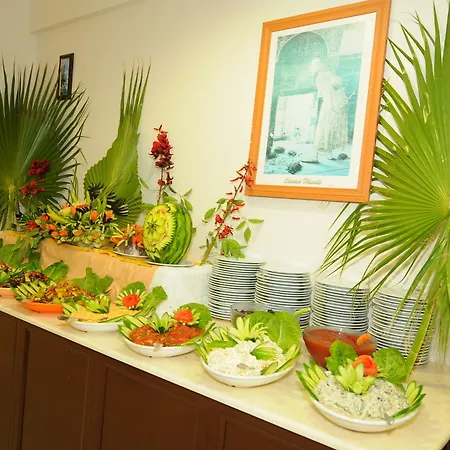 Hotel Club Ares 3*