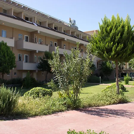 Club Ares 3*